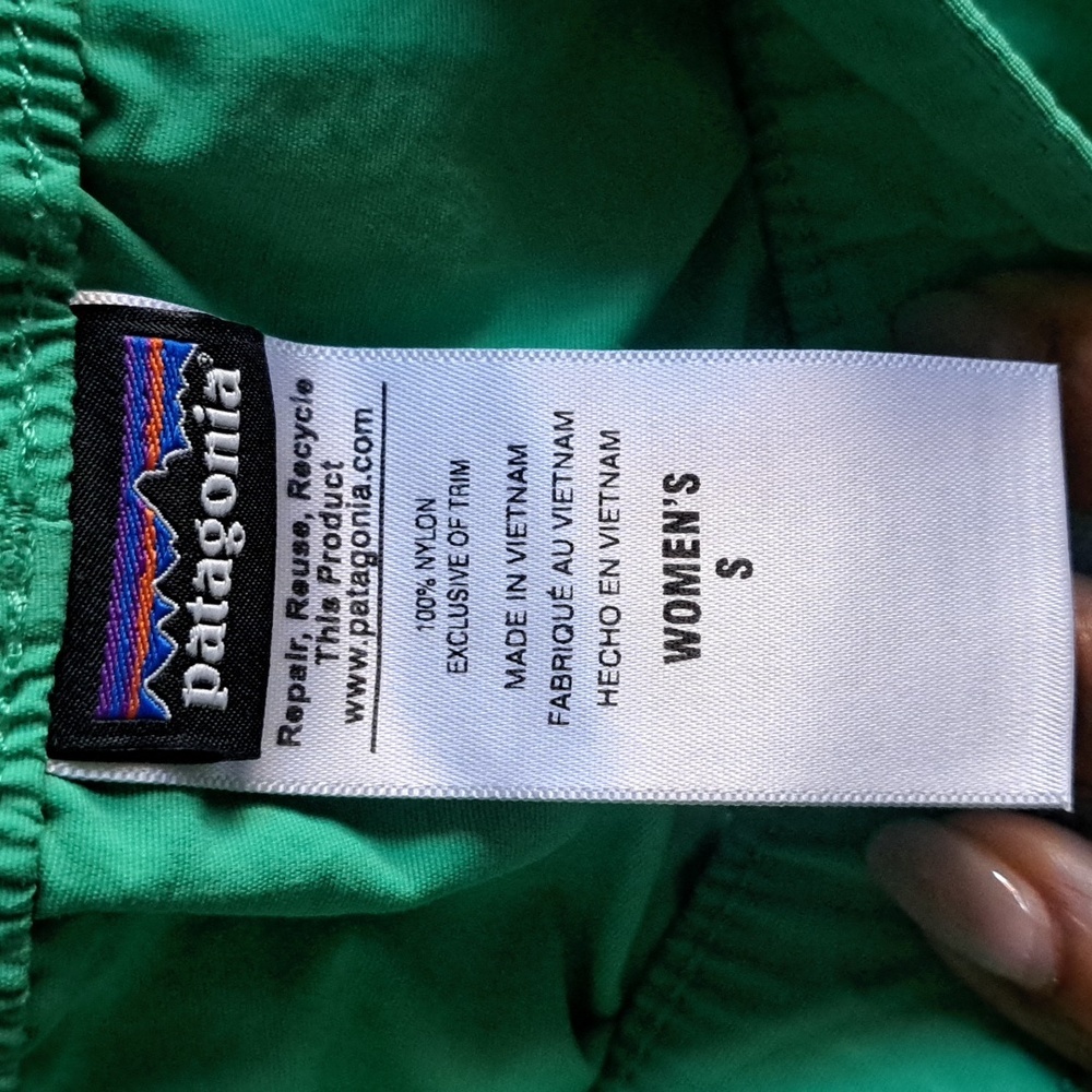 Patagonia Aztec Baggies Mini Nylon Skirt With Pockets Green Size Small NWOT - Picture 7 of 8